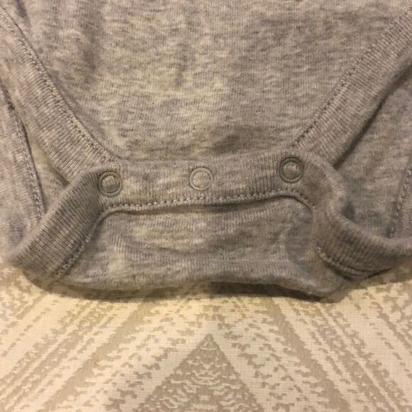 Baby Gap Grey & Red Striped Heartbreaker Onesie - Picture 3 of 7